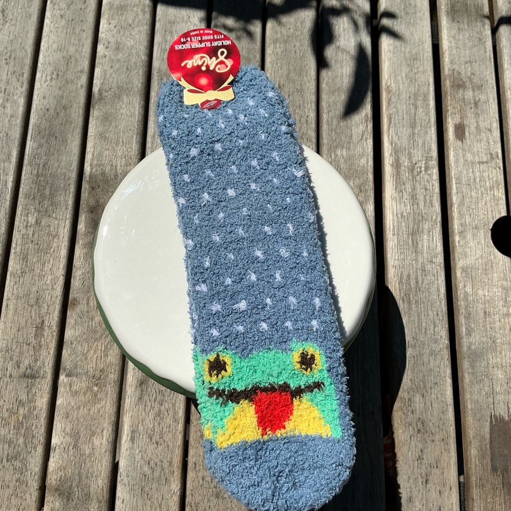 Playful Blue and Green Frog Socks Accessories